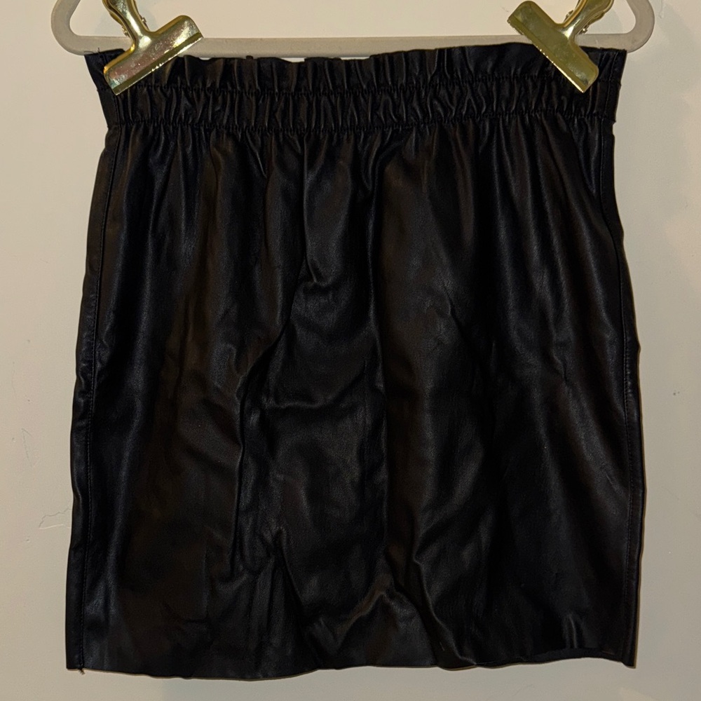 Elegant Black Women's Skirt